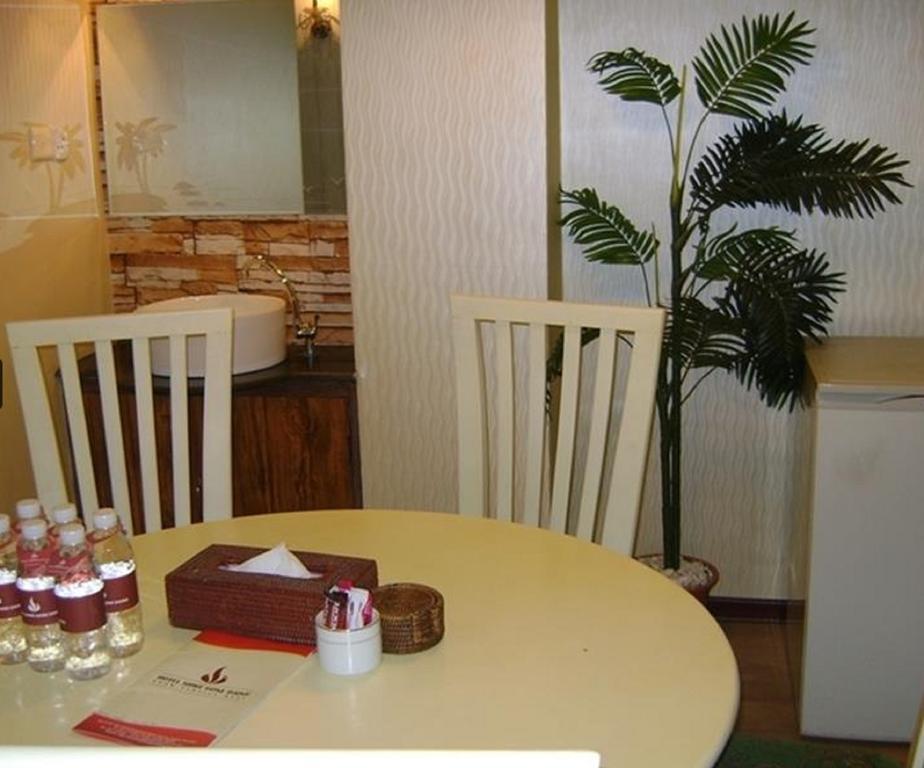 Hotel Shwe Gone Daing, Rangoon Buitenkant foto