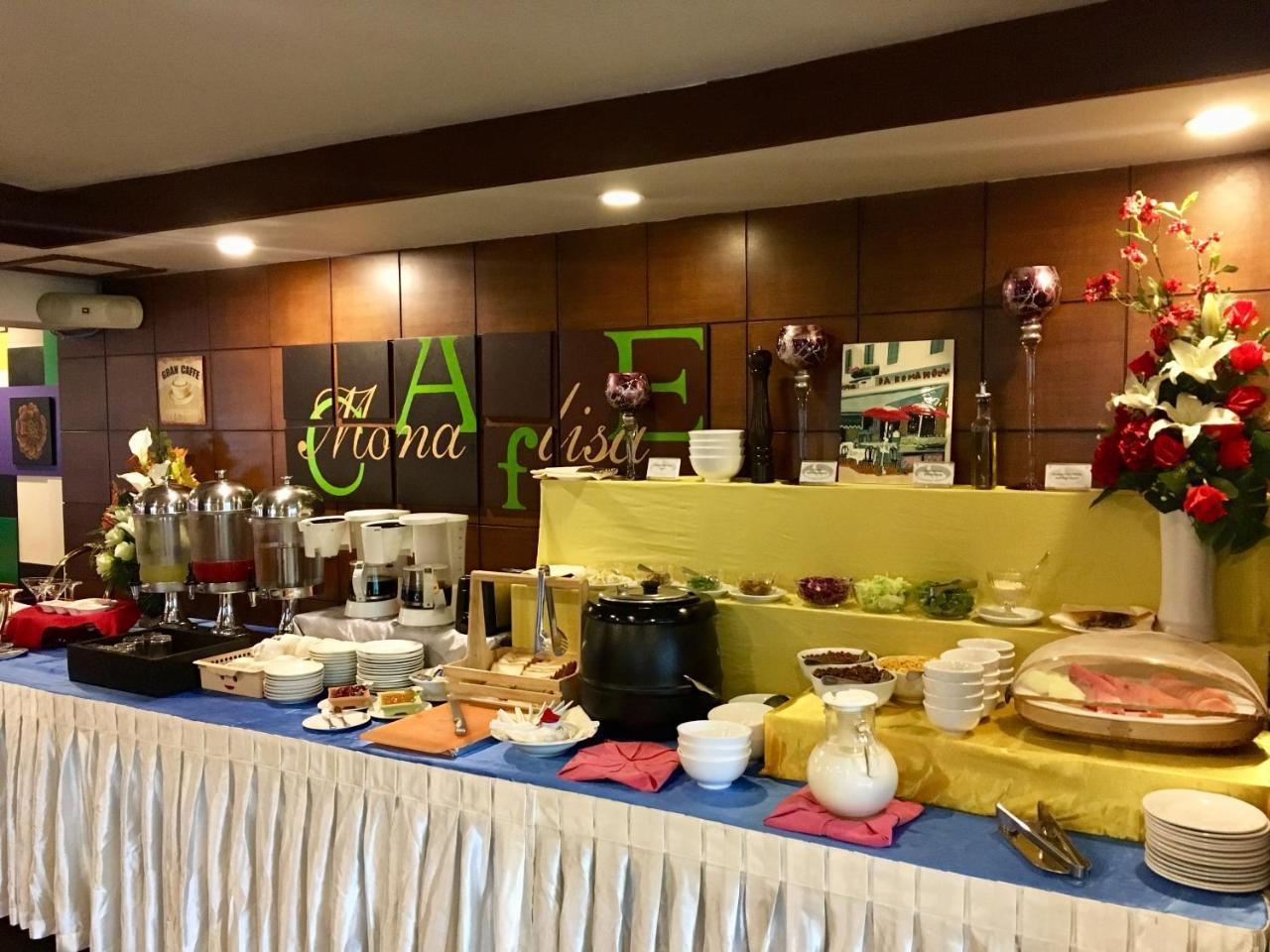 Hotel Shwe Gone Daing, Rangoon Buitenkant foto