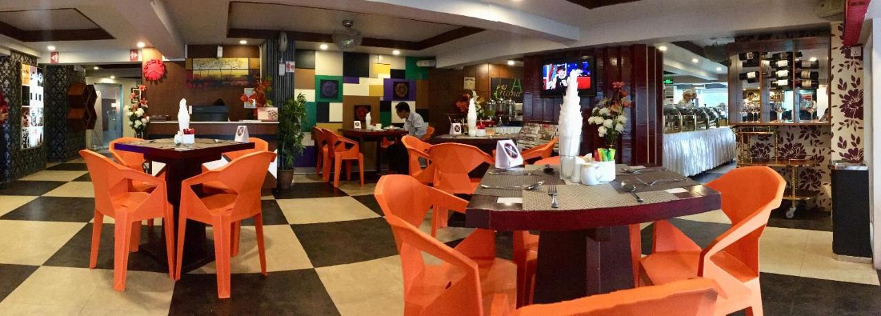 Hotel Shwe Gone Daing, Rangoon Buitenkant foto