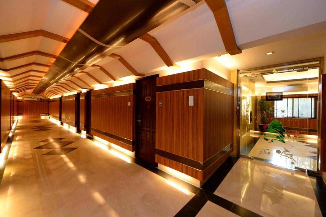 Hotel Shwe Gone Daing, Rangoon Buitenkant foto